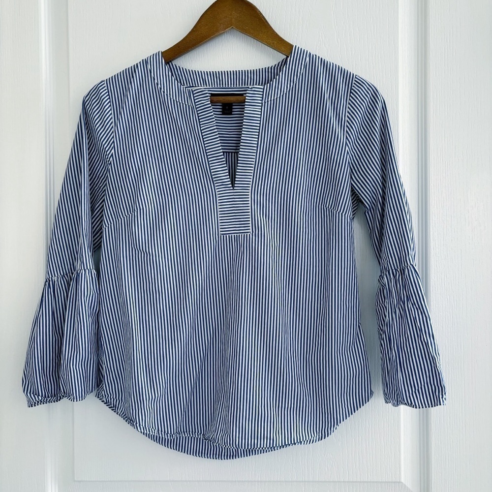 J. Crew Blue Striped Bell Sleeve Top Sz 0 Preppy Nautical